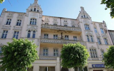Здание театра им. Королевы Луизы