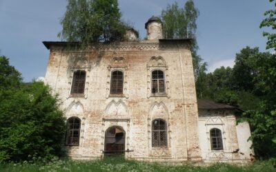 Воскресенская церковь в с. Усть-Нея