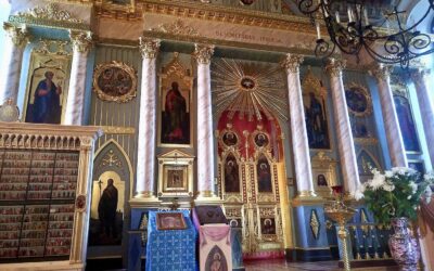 Иконостас церкви Спаса Нерукотворного в Спасском-Прохорово