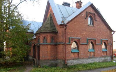 Караулка у дамбы Морской беседки в парке Александрия
