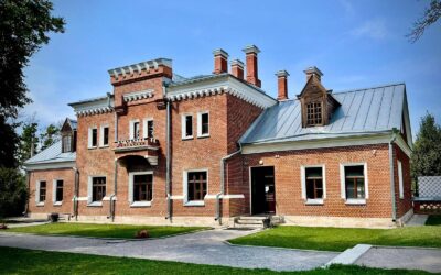 Свитский корпус в усадьбе Рамонь