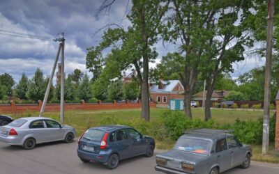 Столбы ограждения Верхнего парка в усадьбе Рамонь